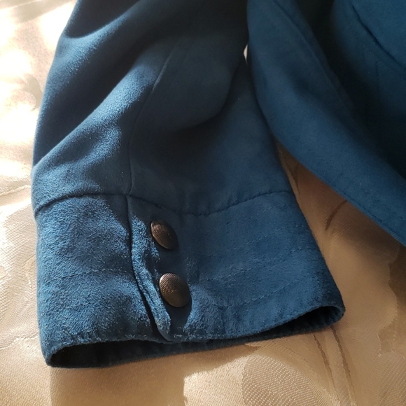 Jacket - Picture 4 of 9